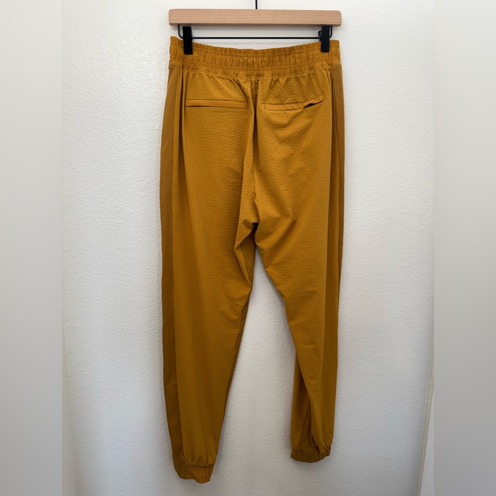 Athleta Textured Brooklyn Jogger Size 6 - Picture 5 of 12